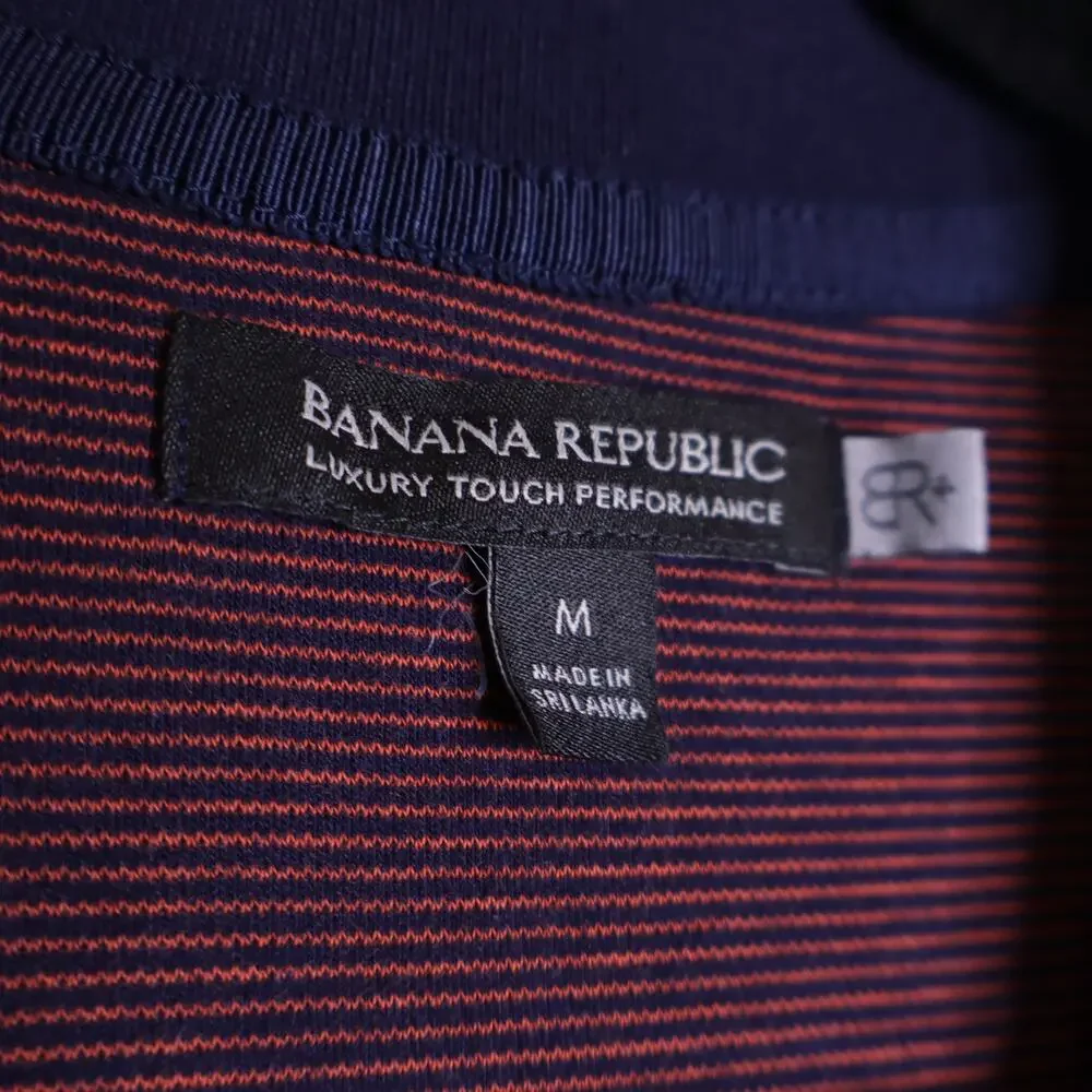 BANANA REPUBLIC Performance Golf Polo Red and Navy Birdseye Short Sleeve Men's M